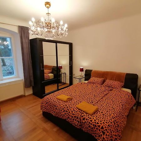 Zagreb Botanical Garden Budget Apartment Buitenkant foto
