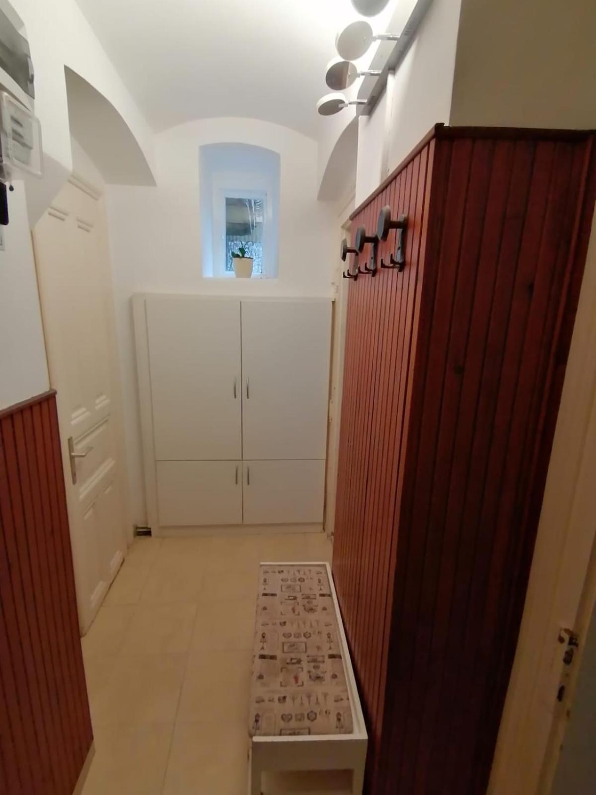 Zagreb Botanical Garden Budget Apartment Buitenkant foto